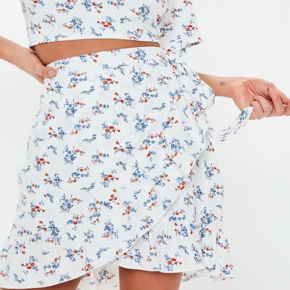 NWT Missguided Floral Print Wrap Tie Skirt - Picture 7 of 8